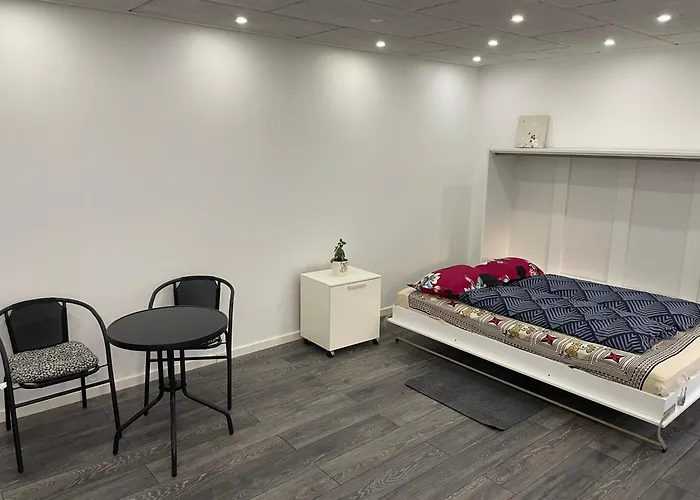 Private Room With Shared Bathroom In Central Of Billund